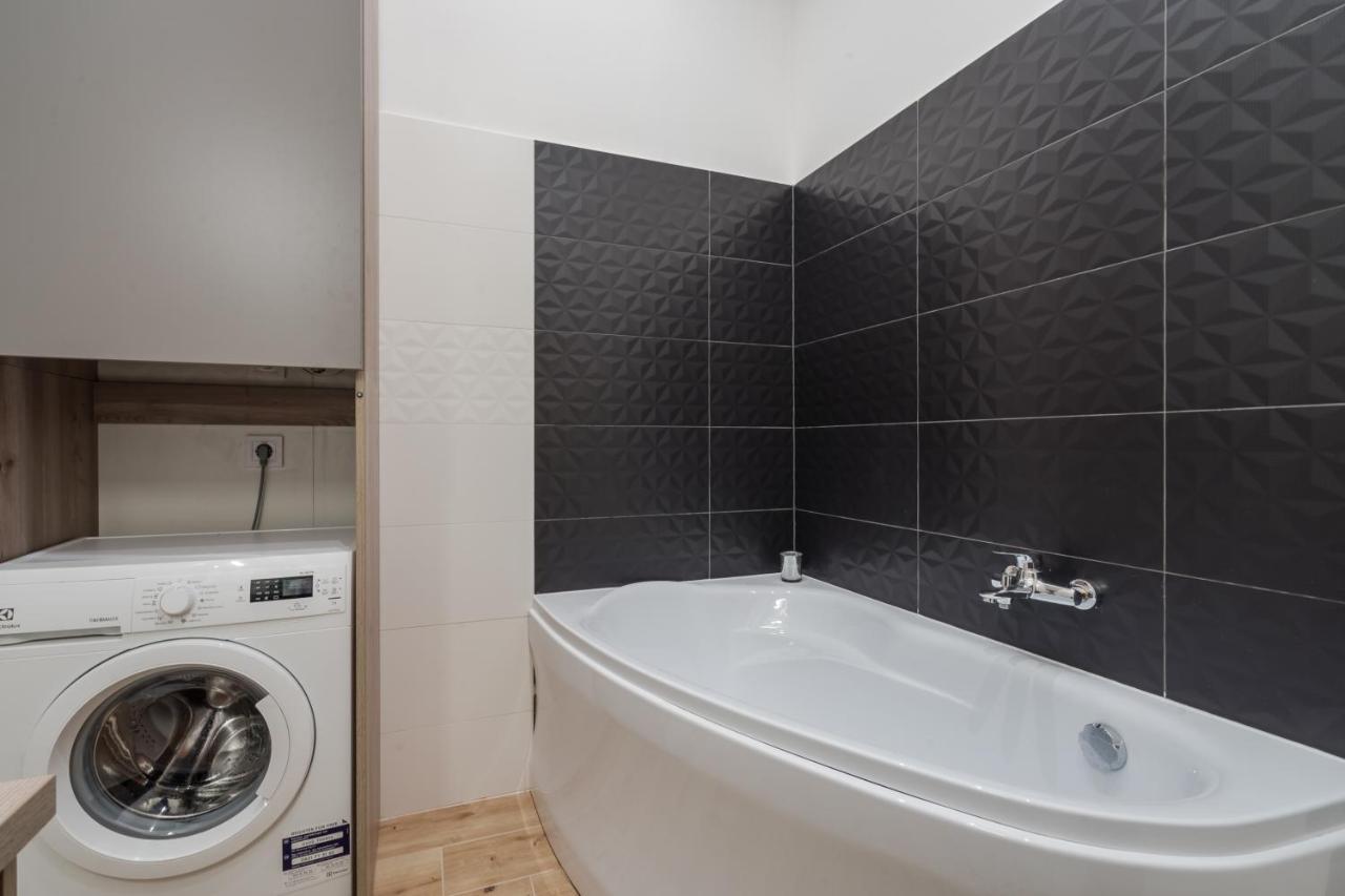 Appartement Amora Homes 3 Bedrooms Bright Flat In The Heart Of The -free Parking Need Reservation